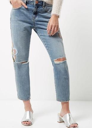 Срочно! крутые джинсы с вышивкой river island