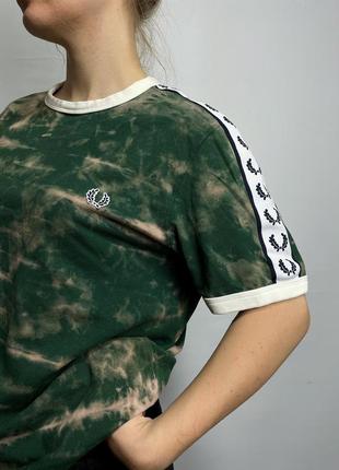 Футболка кастом лампасы fred perry