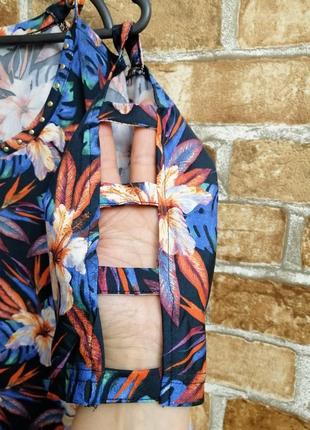Блуза из эластичного трикотажа с открытыми плечами3 фото