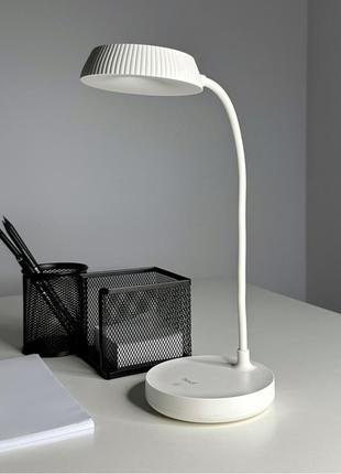 Настільний світильник led лампа 6102