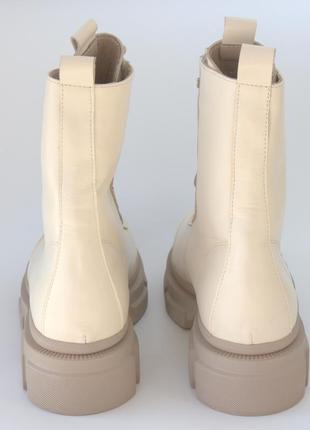 Черевики світло бежеві на широку стопу на платформі жіноче взуття великих розмірів cosmo shoes queen beige bs6 фото