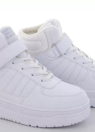 Ботинки bbt kids t7055-2
артикул: t7055-2
размер 32-35
цвет: серый
поставщик: bbt.kids
поставщик: bbt.kids
сезон зима