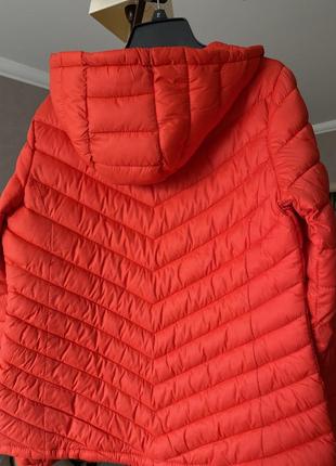 Мега теплая куртка от бренда mountain warehouse2 фото