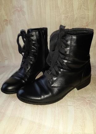 Чёрные ботиночки со шнуровкой и молнией на низком ходу9 фото