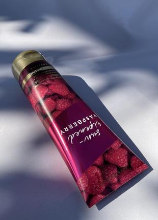 Набор для тела sun ripened raspberry от bath &amp; body works7 фото