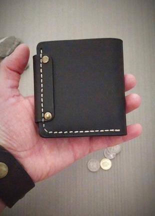Мужской кошелек из натуральной кожи темно-коричневого цвета.6 фото