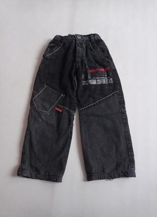 Kongfu. джинсы вельветовые на флисе 5 лет.1 фото