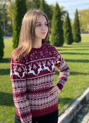 Женский свитер с оленями теплый бордовый 0096 фото