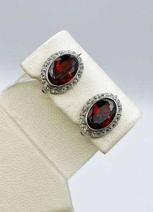 Сережки серебряные с гранатом 3,85 г