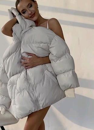 Зимовий пуфер пуховик з капюшоном з'ємним молочний дутий6 фото