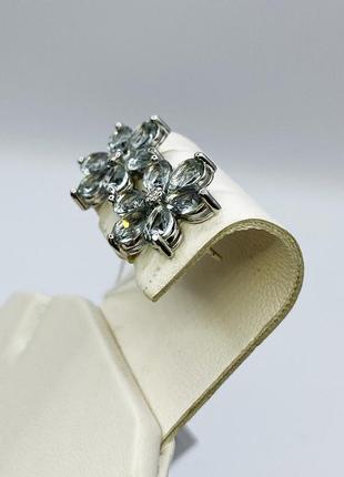 Сережки-пуссеты серебряные с кубическим цирконием "цветочек" 3,58 г