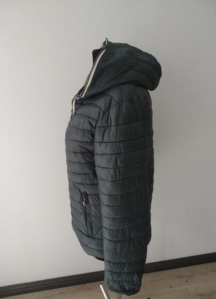 Демісезонна жіноча куртка4 фото