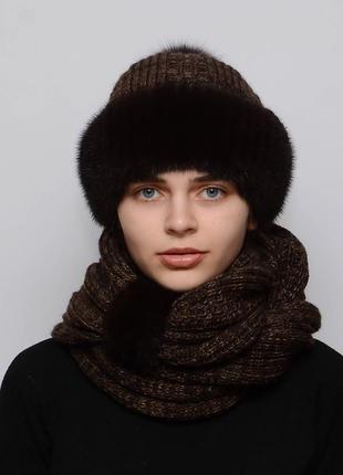 Жіночий в'язаний комплект шарф з шапкою снуд коричневий