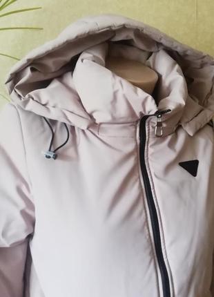 Женская куртка с капюшоном. молодежная куртка с принтом, цвет - пудра.4 фото
