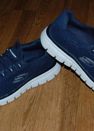 Кроссовки 43 р skechers