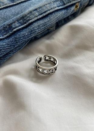 Широкое кольцо с сердечками, кольцо4 фото