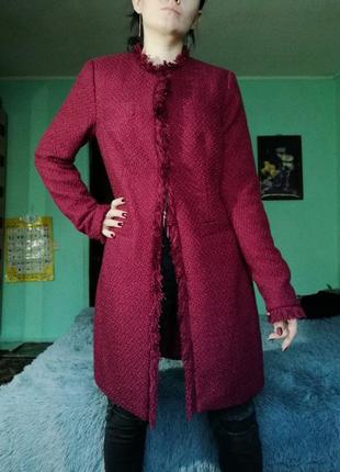 Бордовое твидовое пальто6 фото