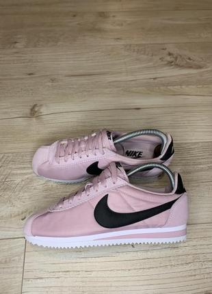 Кроссовки женские nike cortez