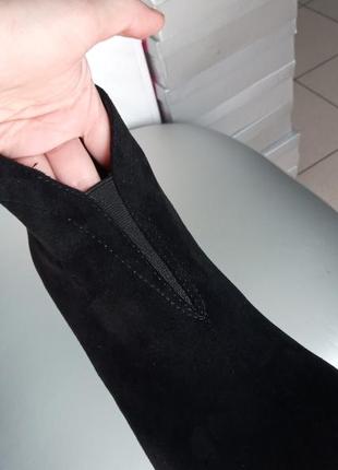 Ботильоны ботинки черные замшевые на толстом каблуке с острым носком резинка спереди осенние деми2 фото