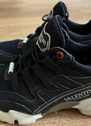 Кроссовки valentino