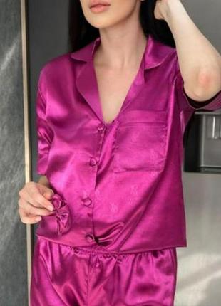 Пижама-рубашка розовая  атлас 46 р