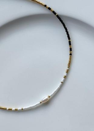 Чокер золотий чорний із бісеру з натуральною перлиною, намисто з перлами, підвіска6 фото