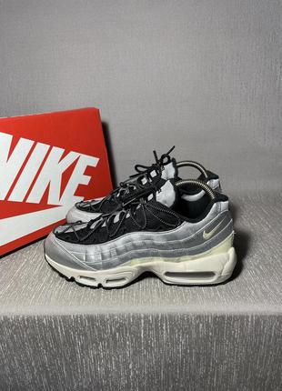 Нові оригінальні кросівки nike air max 95