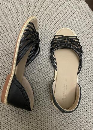 Босоніжки жіночі шкіра