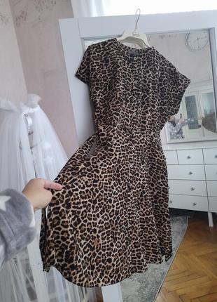 Платье леопардовое платье