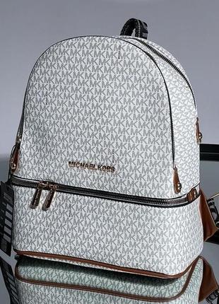 Michael kors patterned backpack white 26 х 31 х 11 см