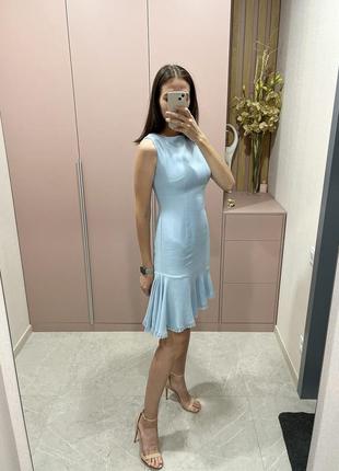 Платье нежно-голубого цвета2 фото