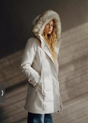 Зимова куртка zara