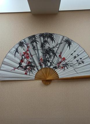 Большой веер для атмосферного интерьера ткань ,бумага ,бамбук ,ручная работа