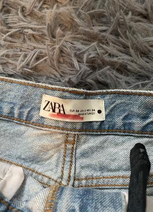 Zara стильные джинсы бананы из свежих коллекций новые с биркой3 фото
