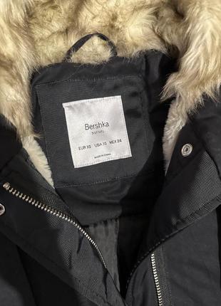 Женская зимняя куртка bershka2 фото