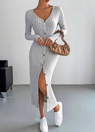 Платье миди однонтонное на длинный рукав на пуговицах качественное стильное трендовое серое оливковое2 фото