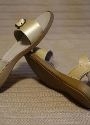 Чудові відкриті шкіряні босоніжки золотистого кольору samphire від petasil португалія 28 р.