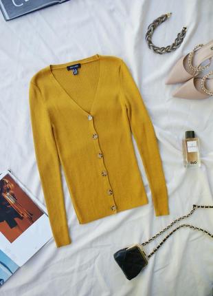 Актуальный горчичный кардиган в рубчик на пуговицах от new look