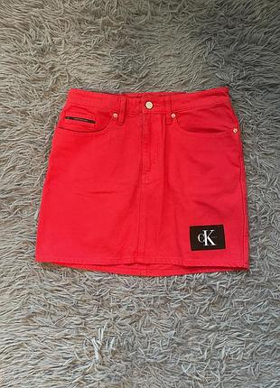 Calvin klein стильная юбка с большим логотипом новая с биркой