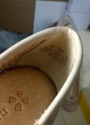 Женские туфли с перфорацией на плоской подошве naturalizer (узкая стопа, мягкая кожа, сша) #11846 фото
