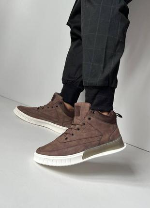 Демисезонные мужские ботинки коричневые