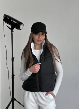 600 грн🖤якісна жіноча двостороння жилетка