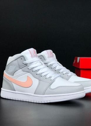 Женские кроссовки зимние мех высокие nike air jordan 1 retro grey pink жорданы высокие мехи2 фото