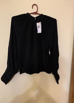 Блуза с красивыми рукавами