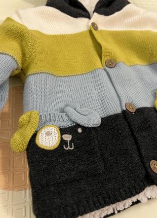 Вʼязаний светр nutmeg baby на ґудзиках  розмір 74  80 але більшомірить3 фото