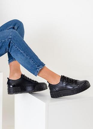 Кеди жіночі шкіряні чорні на високій підошві 1189тп