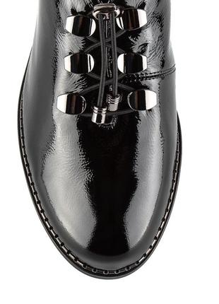 Туфли женские лаковые кожаные черные на низком каблуке 1354т6 фото