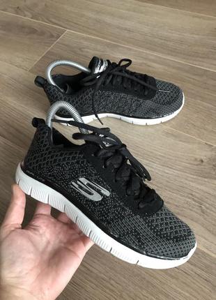 Жіночі кросівки sketchers 35 розмір 22 см устілка