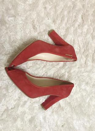 Туфли открытый носок красные замшевые италия 38 размер2 фото