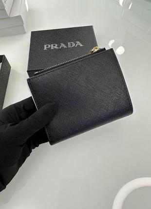 Маленький кожаный кошелек  prada, удобный кошелек4 фото